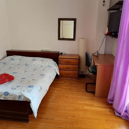 Уютный Дом 2 Athens Ngoại thất bức ảnh