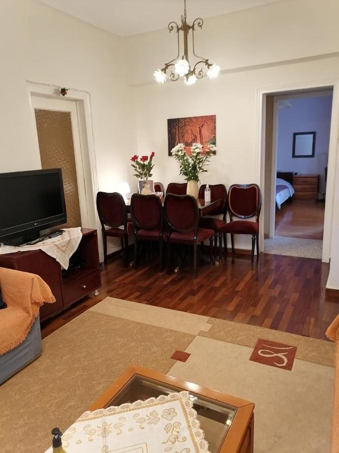 Уютный Дом 2 Athens Ngoại thất bức ảnh