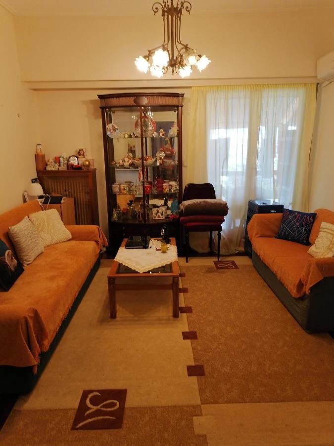 Уютный Дом 2 Athens Ngoại thất bức ảnh