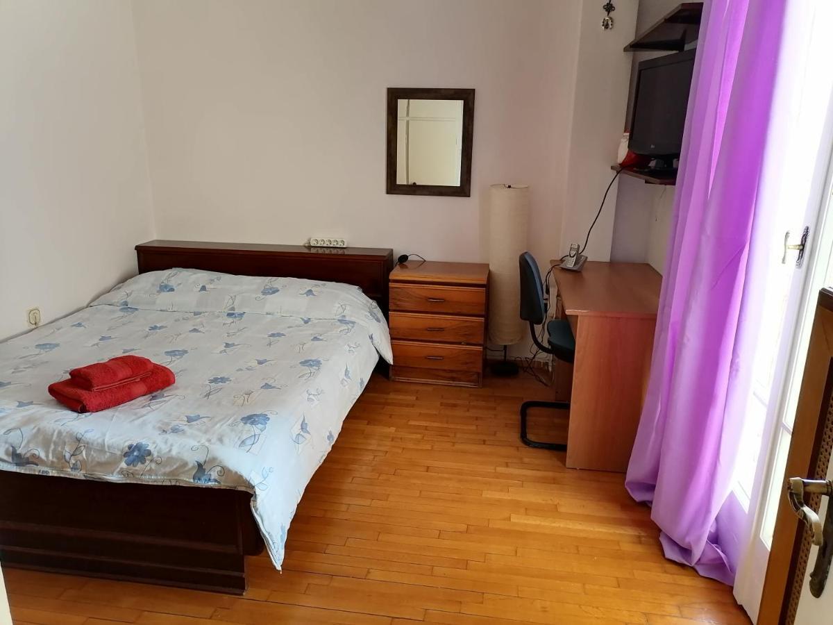 Уютный Дом 2 Athens Ngoại thất bức ảnh